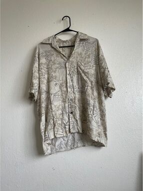 Crossings gorpcore vintage rayon abstract print short sleeve button-up shirt